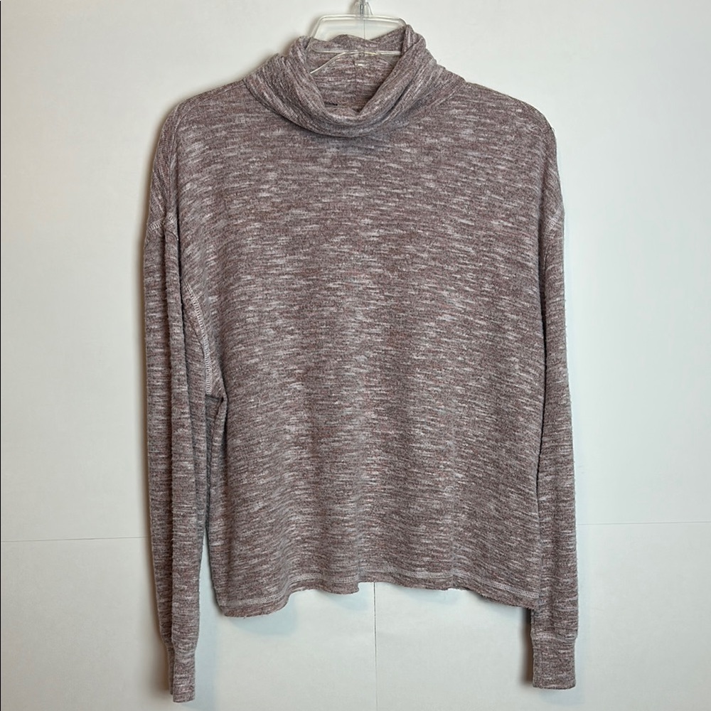 Universal Thread Blush Pink Turtleneck Top Size Medium